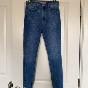 JUSTUSA High Rise Frayed Hem Skinny Jeans Size 10 Medium Wash